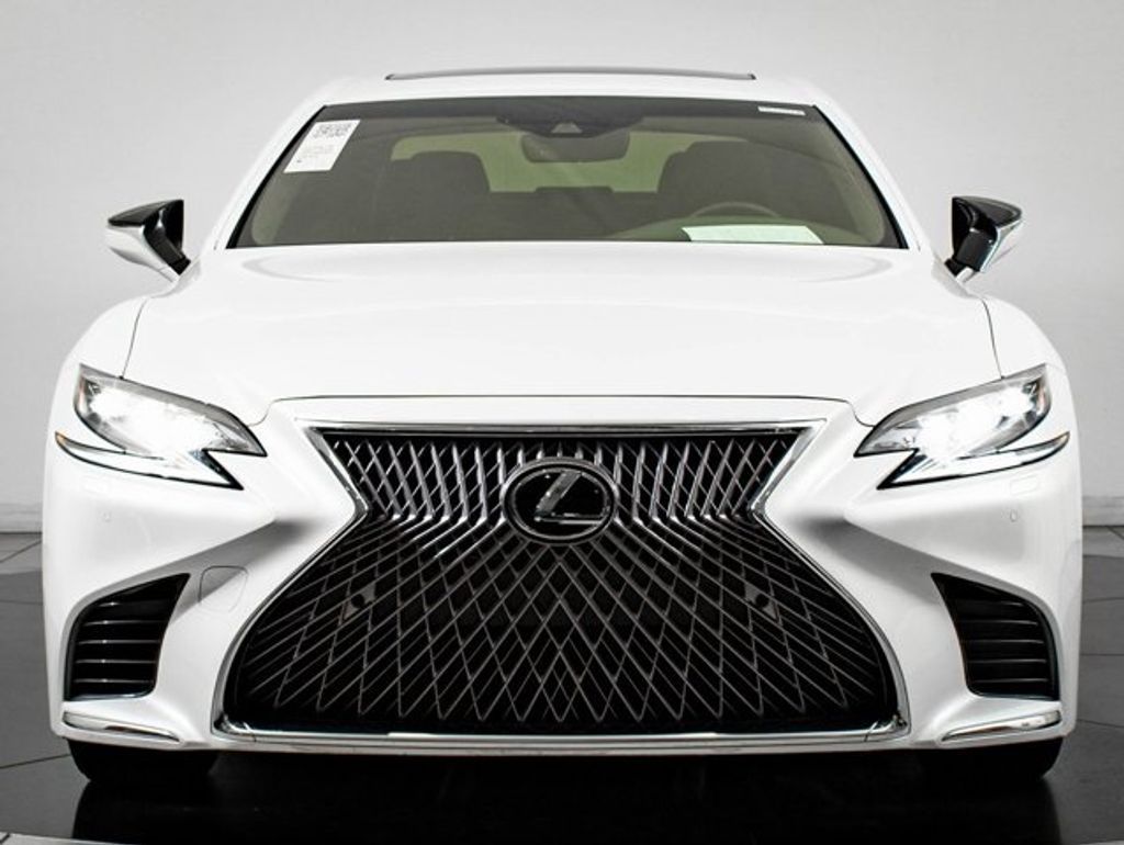 2019 LEXUS LS - photo 2