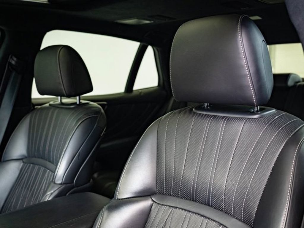2019 LEXUS LS - photo 22