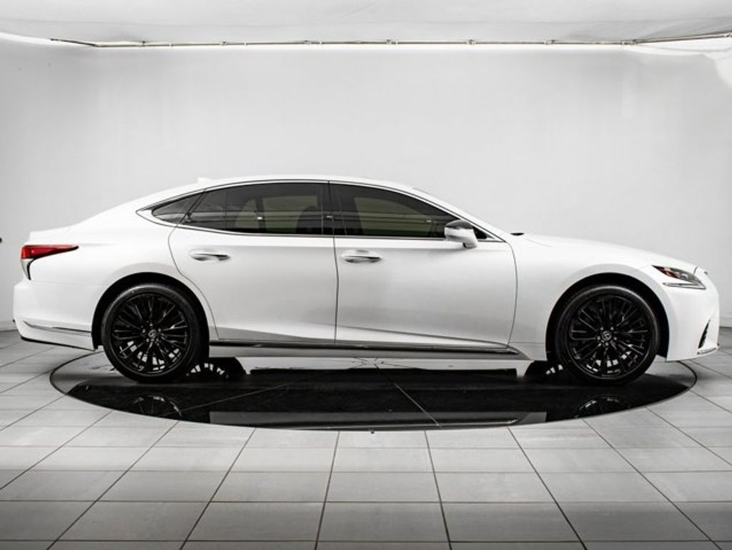 2019 LEXUS LS - photo 6