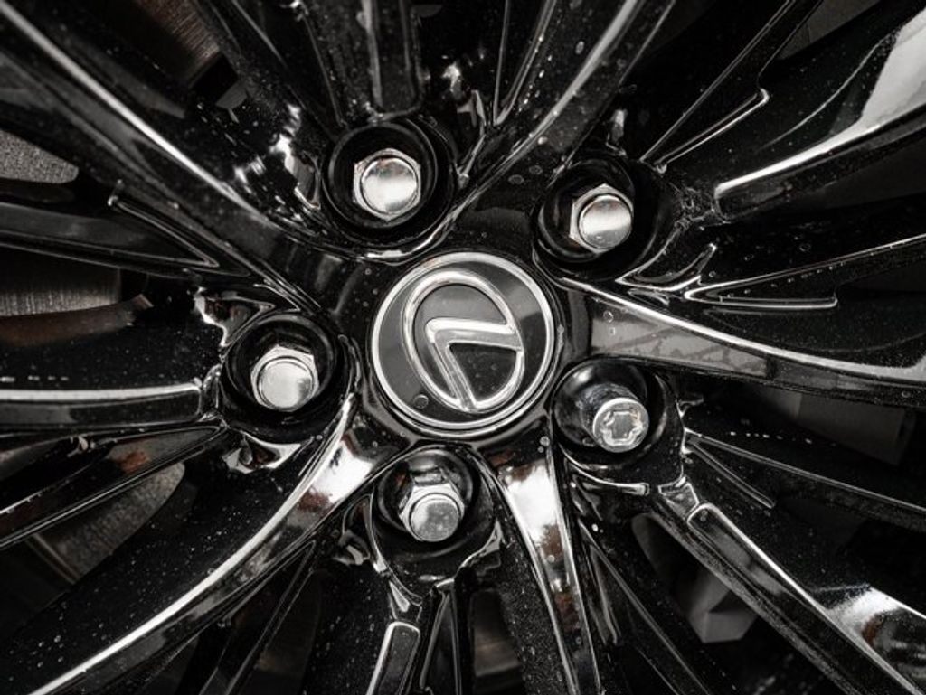 2019 LEXUS LS - photo 8