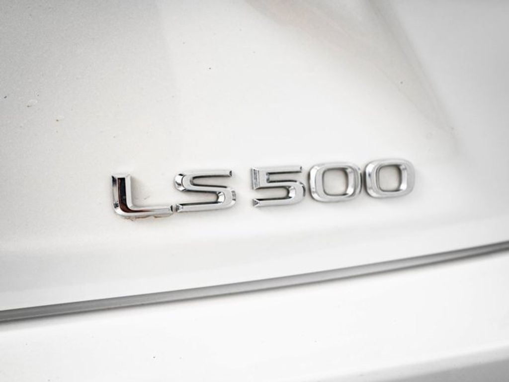 2019 LEXUS LS - photo 9