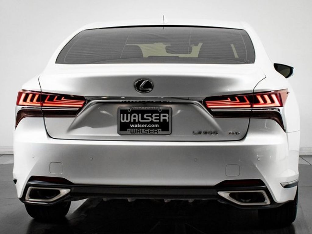 2019 LEXUS LS - photo 10