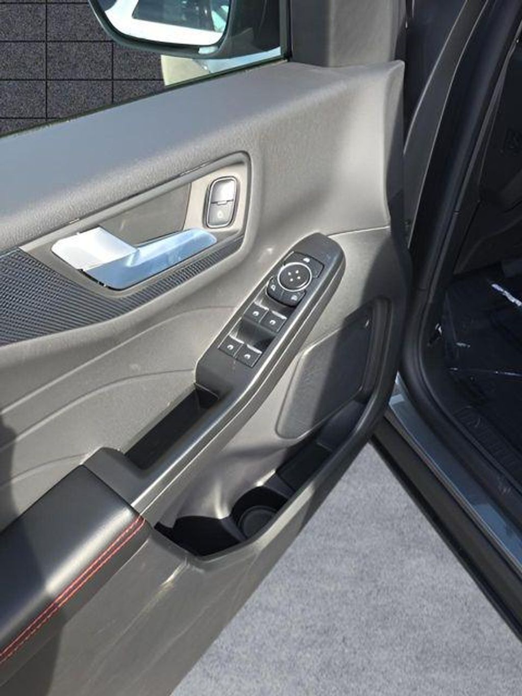 2026 FORD Escape - photo 6