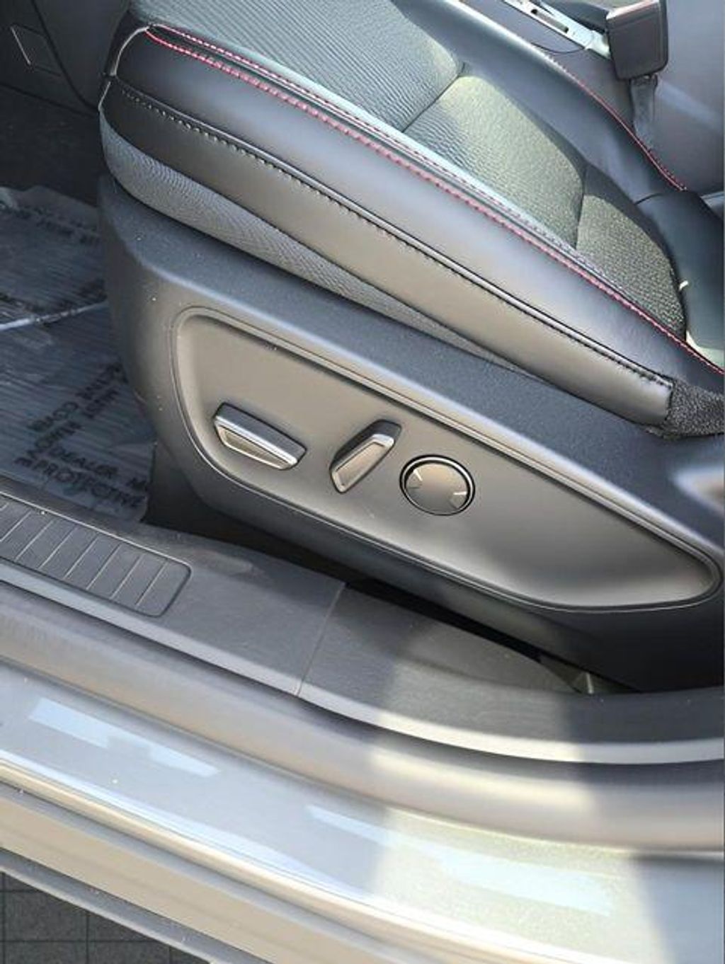 2026 FORD Escape - photo 7