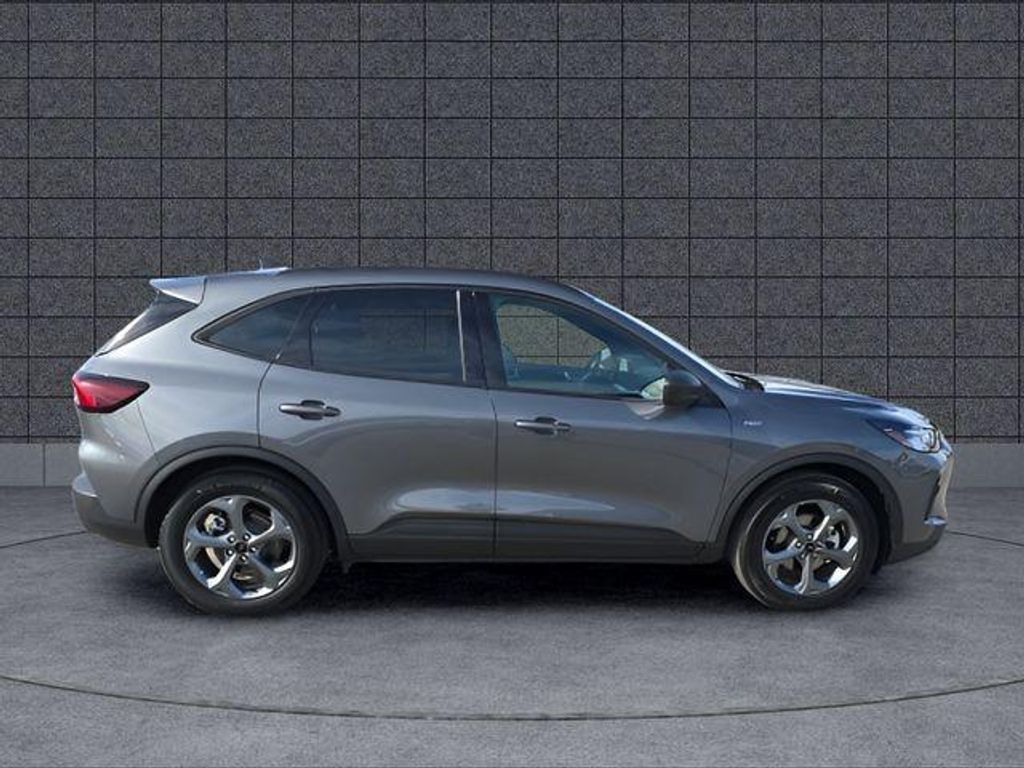 2026 FORD Escape - photo 16