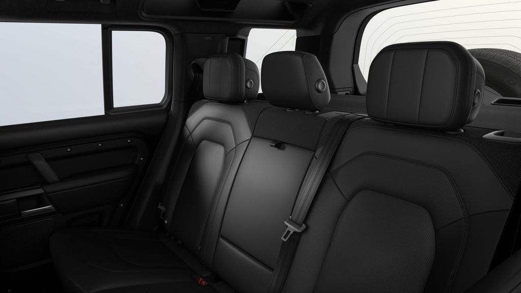 2026 LAND ROVER Defender - photo 7