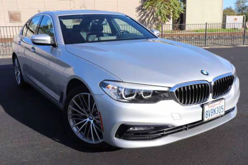 2017 BMW 530i - main photo