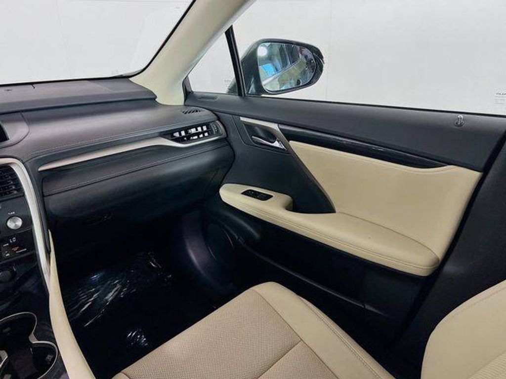 2021 LEXUS RX - photo 20