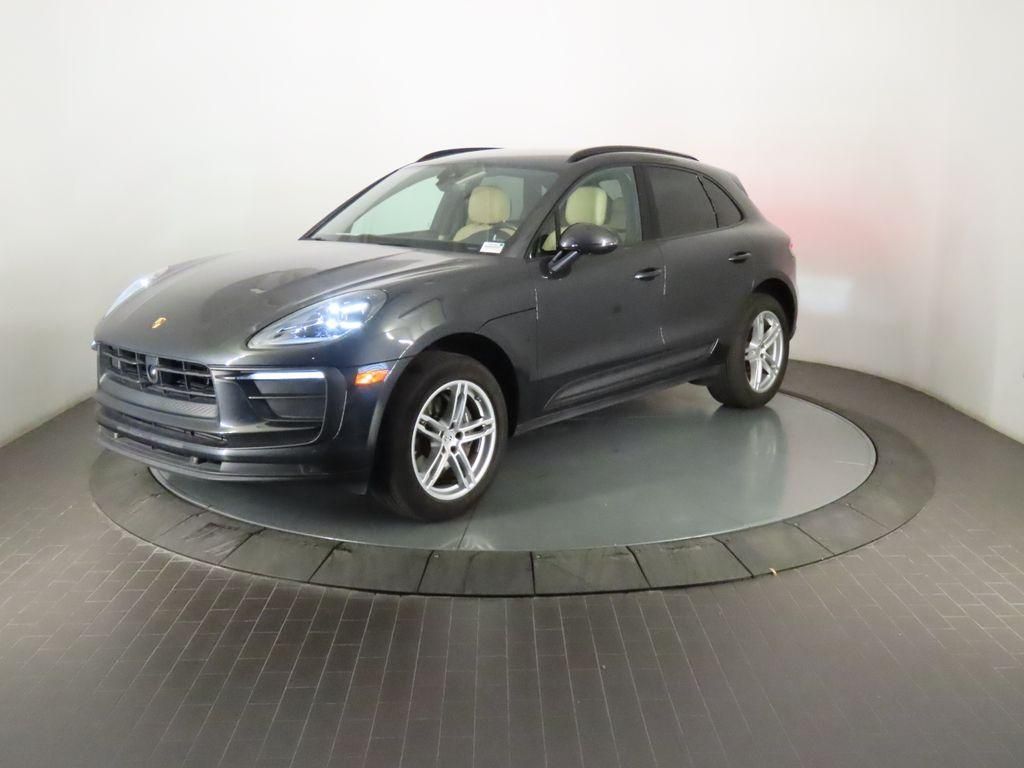 2024 Porsche Macan T