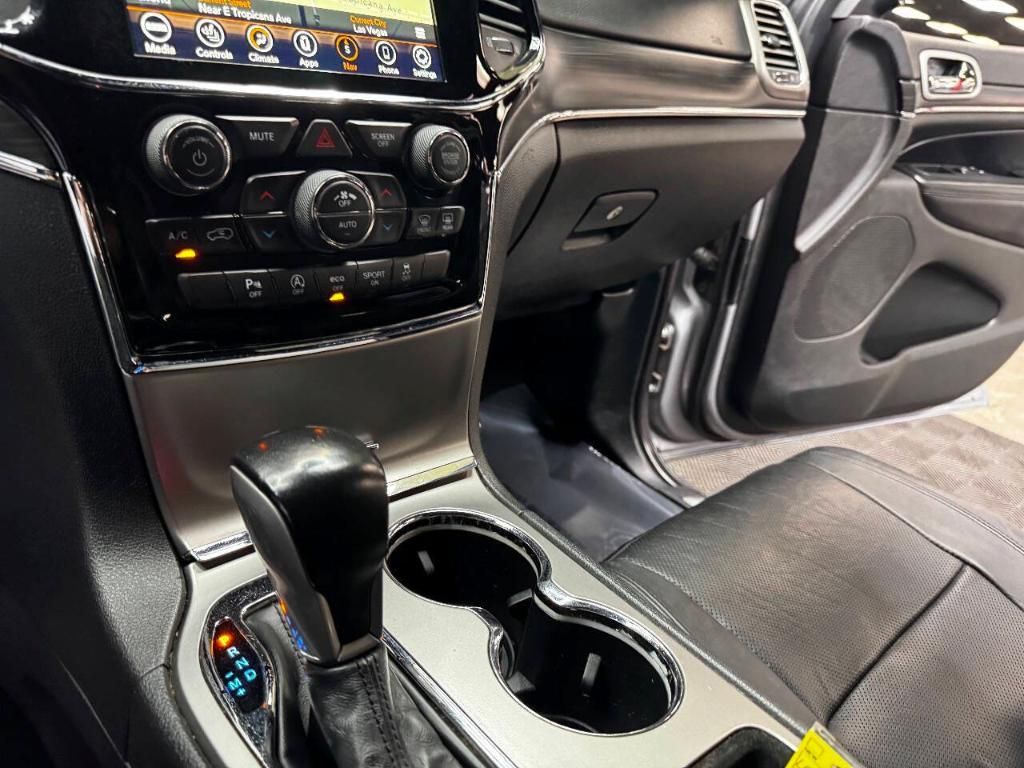 2020 JEEP Grand Cherokee - photo 24