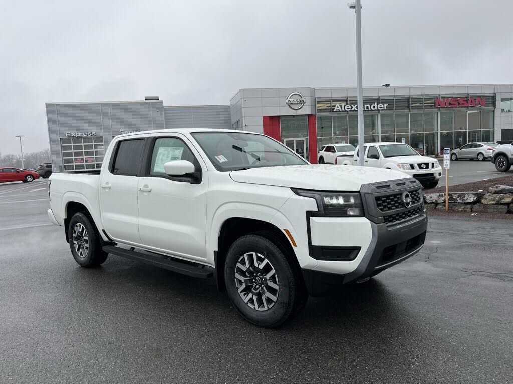 2026 Nissan Frontier SV