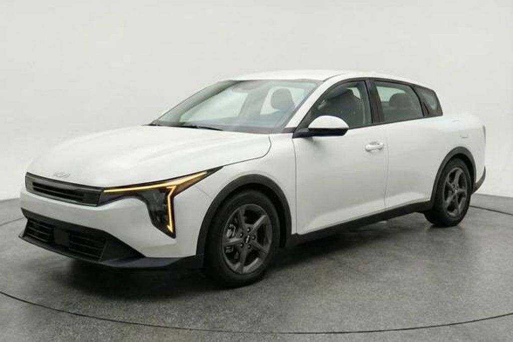 2025 KIA K4 - photo 3