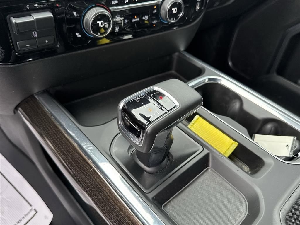2023 CHEVROLET Silverado - photo 7