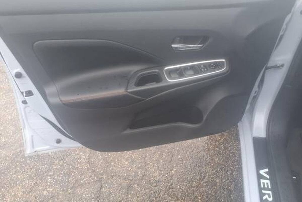 2024 NISSAN Versa - photo 11