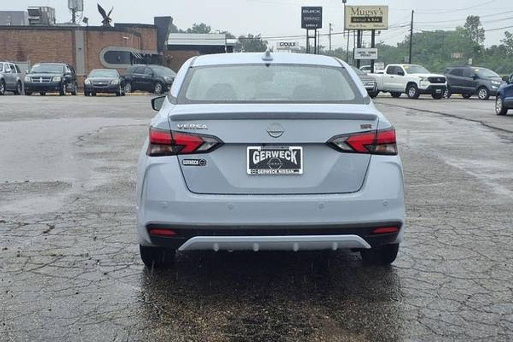 2024 NISSAN Versa - photo 5