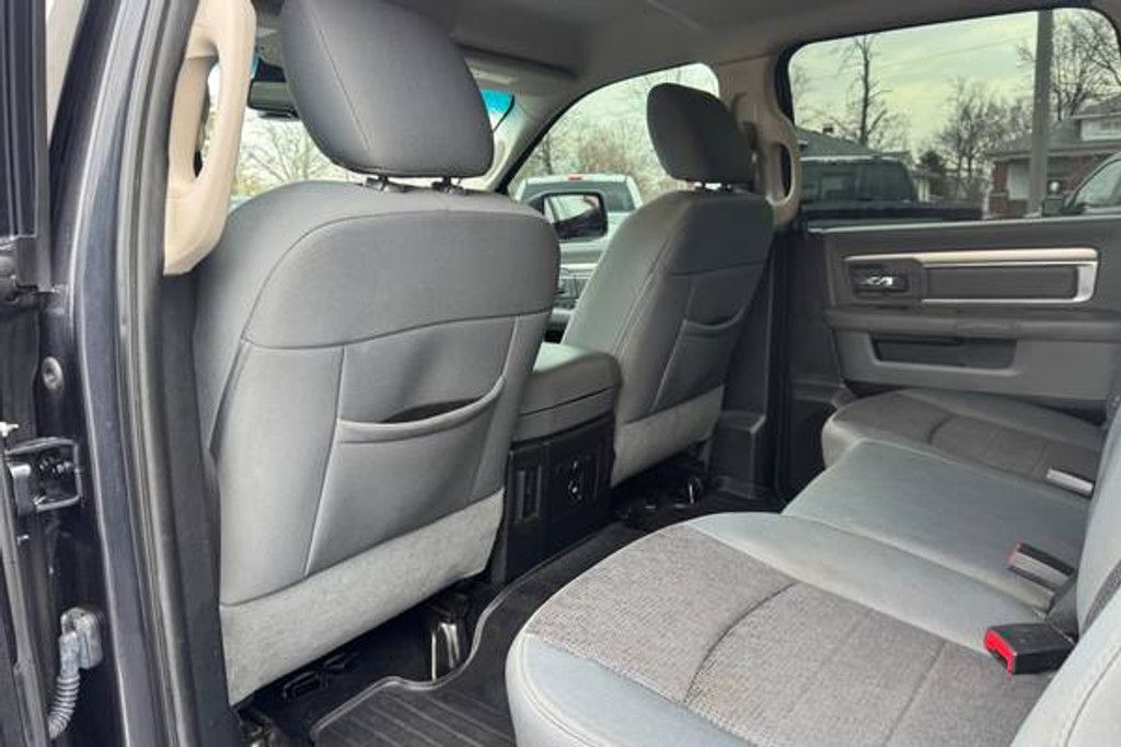 2014 RAM 1500 - photo 13