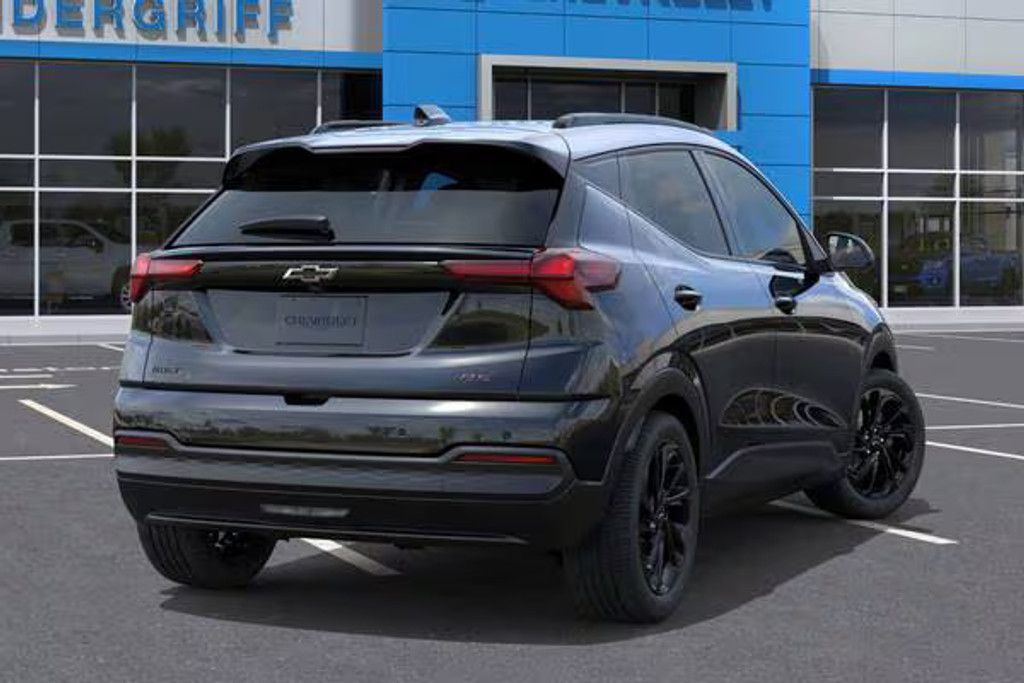 2027 CHEVROLET Bolt - photo 4