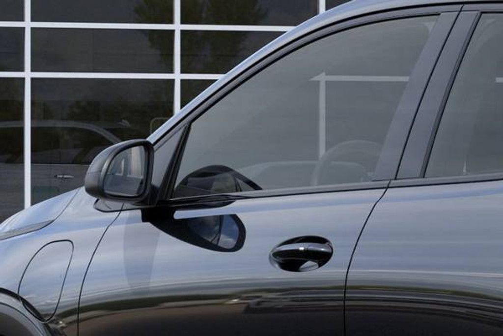 2027 CHEVROLET Bolt - photo 12