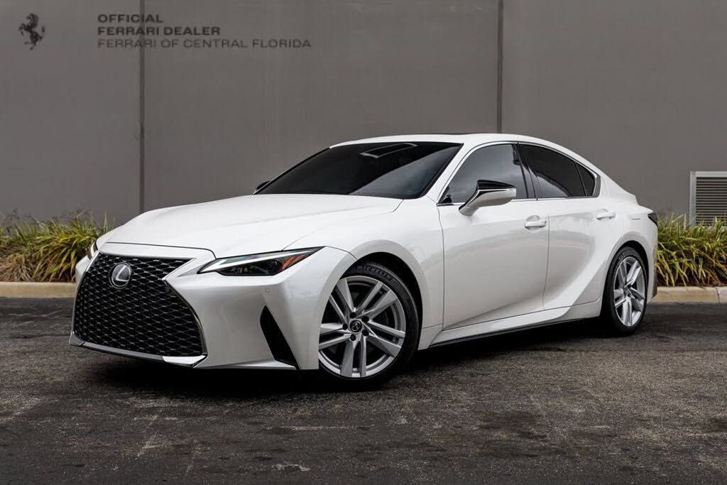 2024 LEXUS IS - main photo
