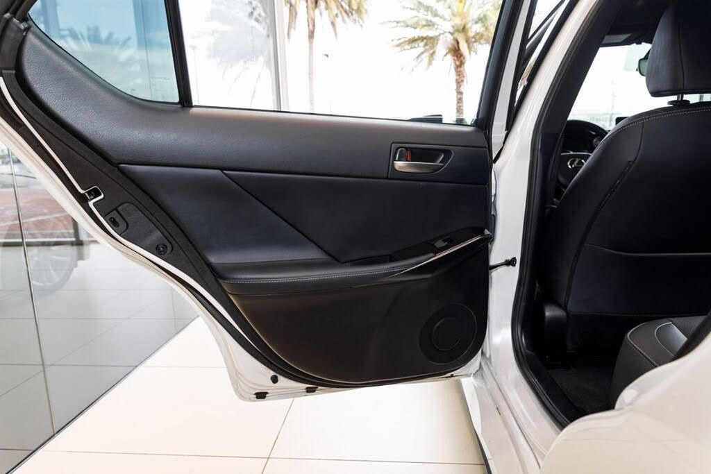 2024 LEXUS IS - photo 29