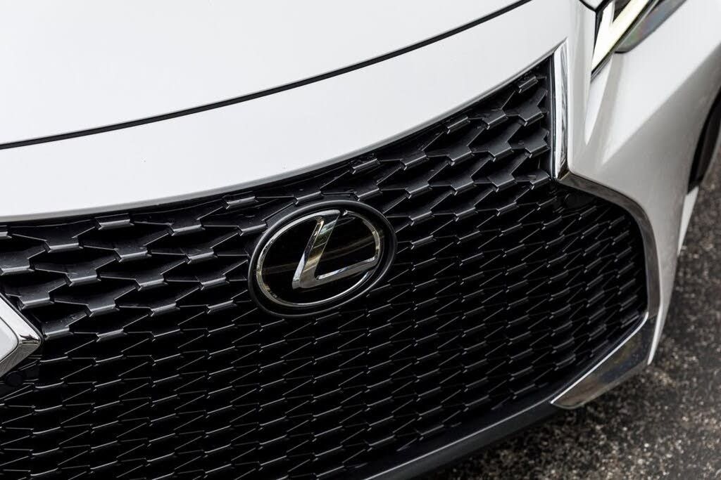 2024 LEXUS IS - photo 10