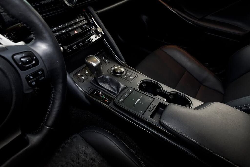 2024 LEXUS IS - photo 16