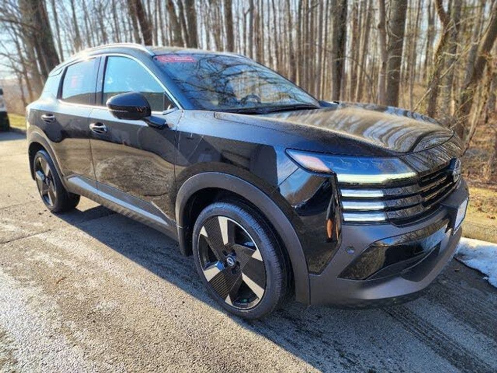 2025 Nissan Kicks MPV SR