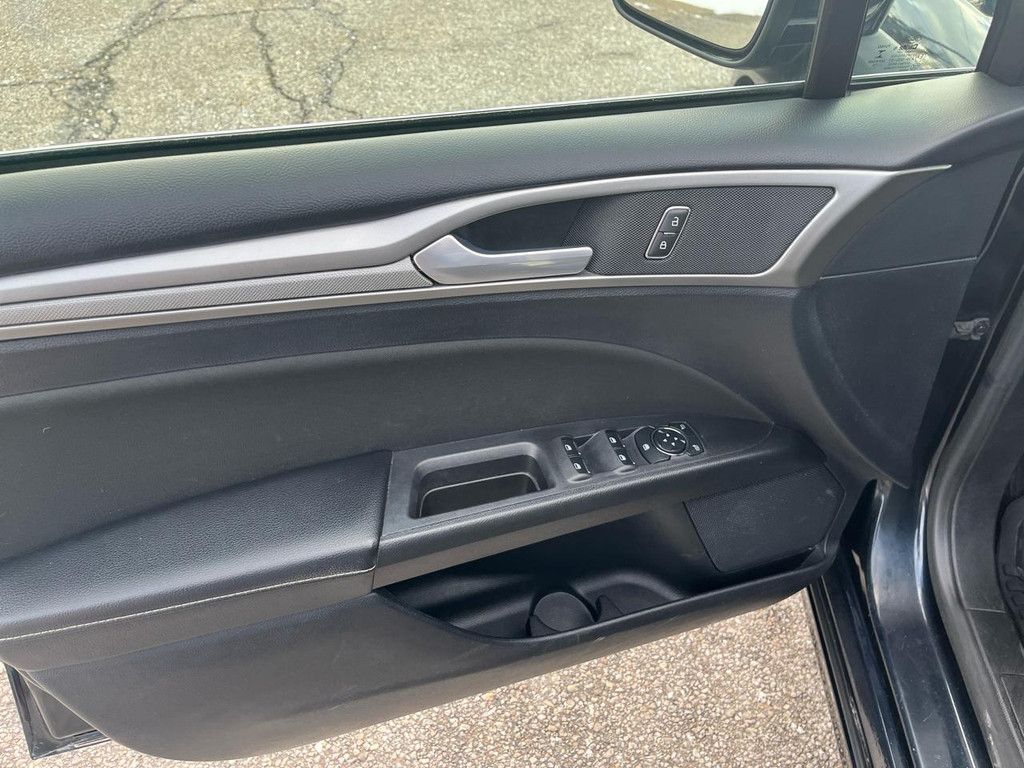 2020 FORD Fusion - photo 10