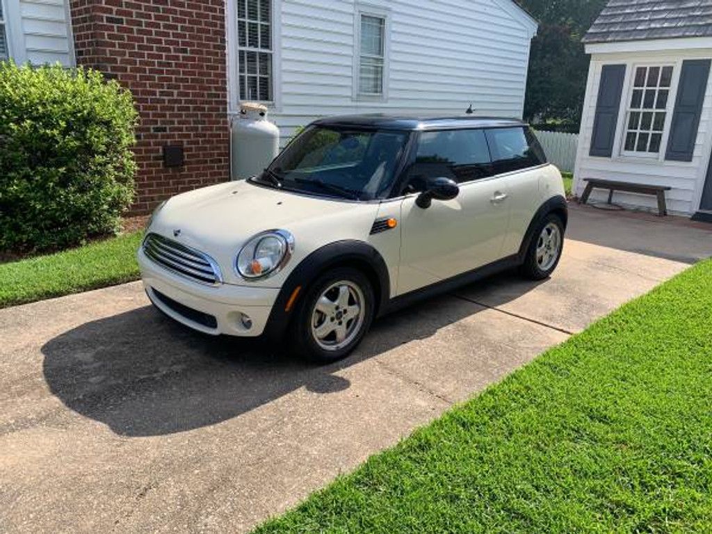 2010 MINI Cooper Hardtop for sale at private seller