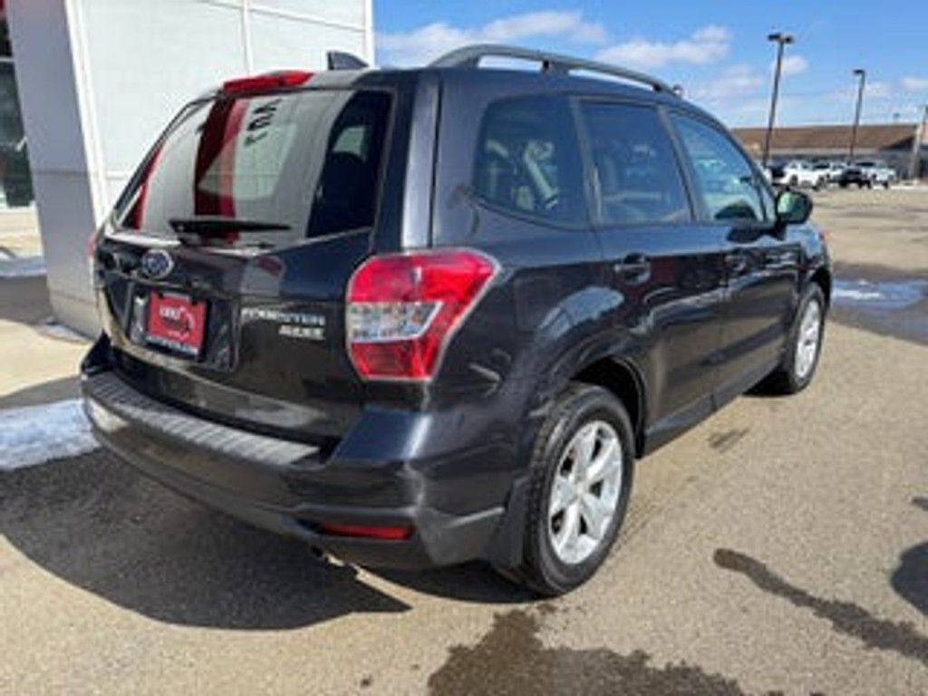 2017 SUBARU Forester - photo 29