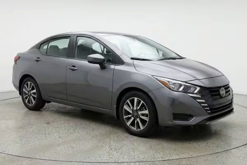 2025 Nissan Versa SV