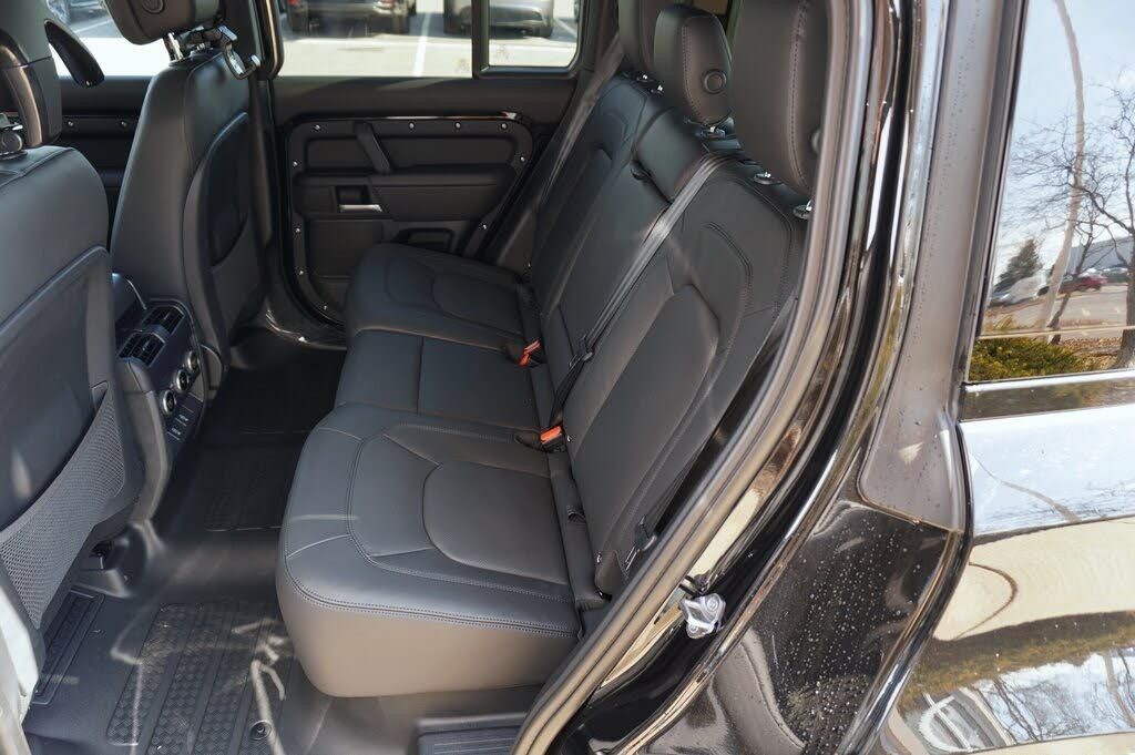 2026 LAND ROVER Defender - photo 34