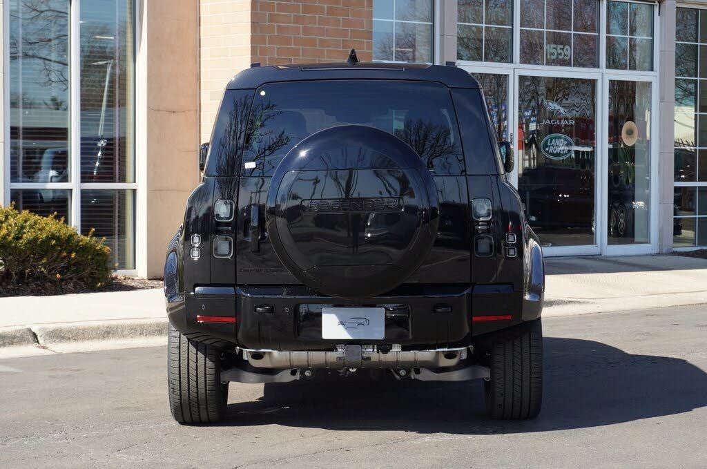 2026 LAND ROVER Defender - photo 5