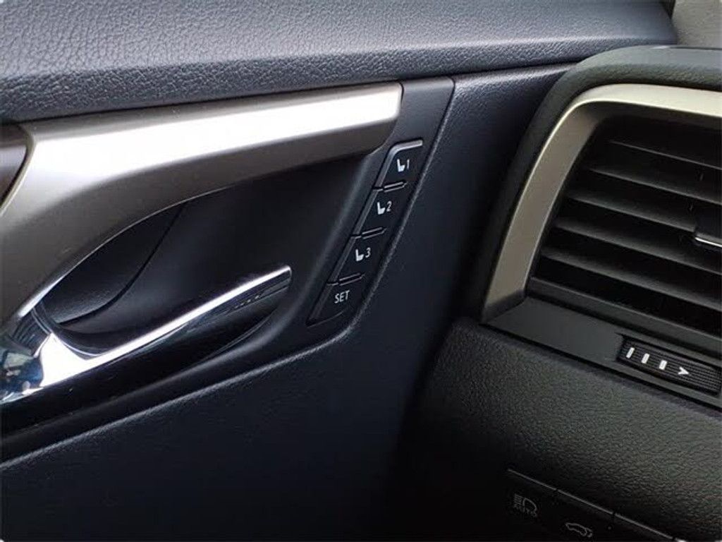 2021 LEXUS RX - photo 19