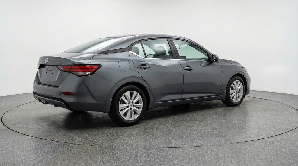 2025 NISSAN Sentra - photo 9