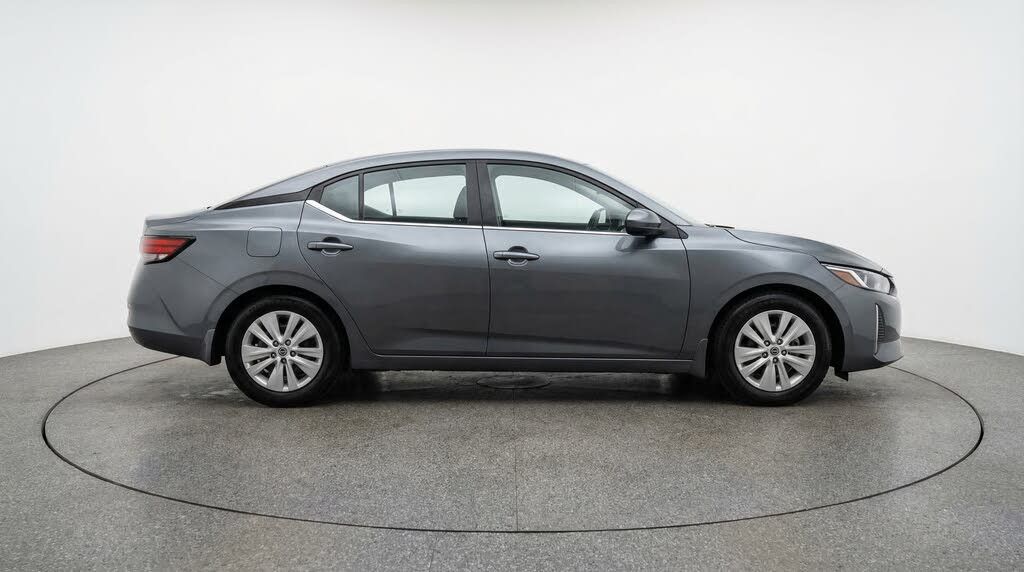 2025 NISSAN Sentra - photo 11
