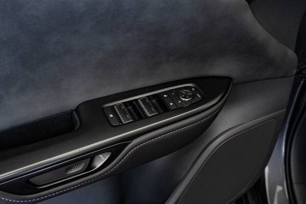 2023 LEXUS RZ - photo 24