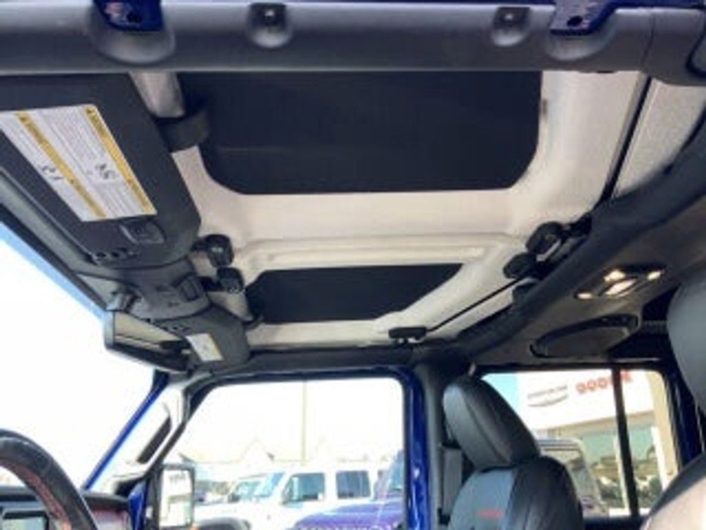 2020 JEEP Wrangler - photo 23