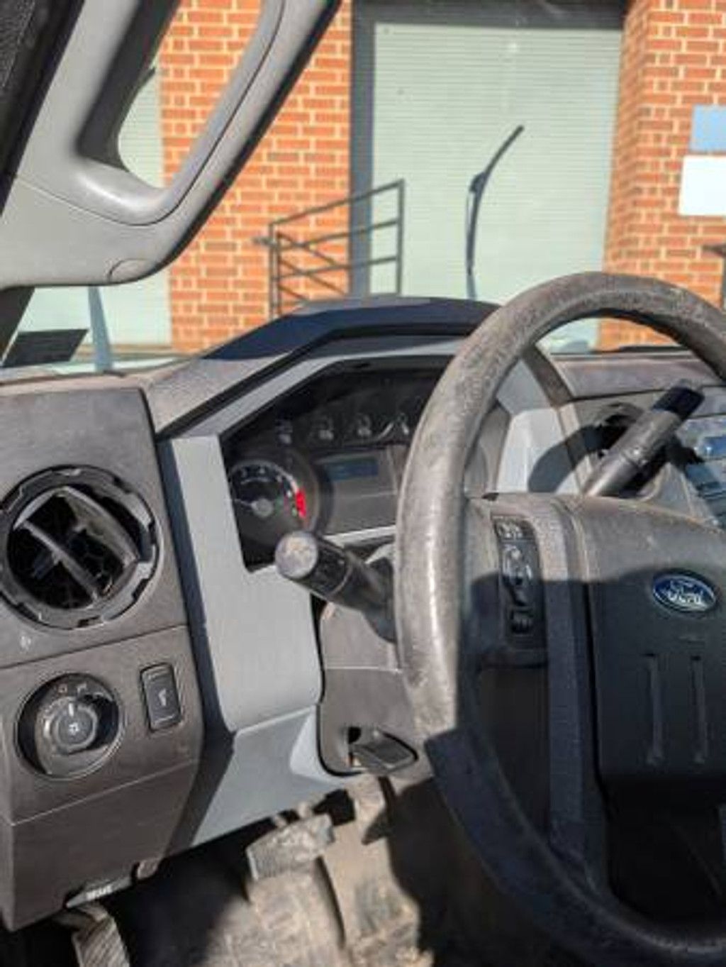 2015 FORD F-350 - photo 8