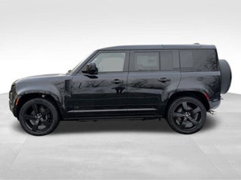 2026 LAND ROVER Defender - photo 5