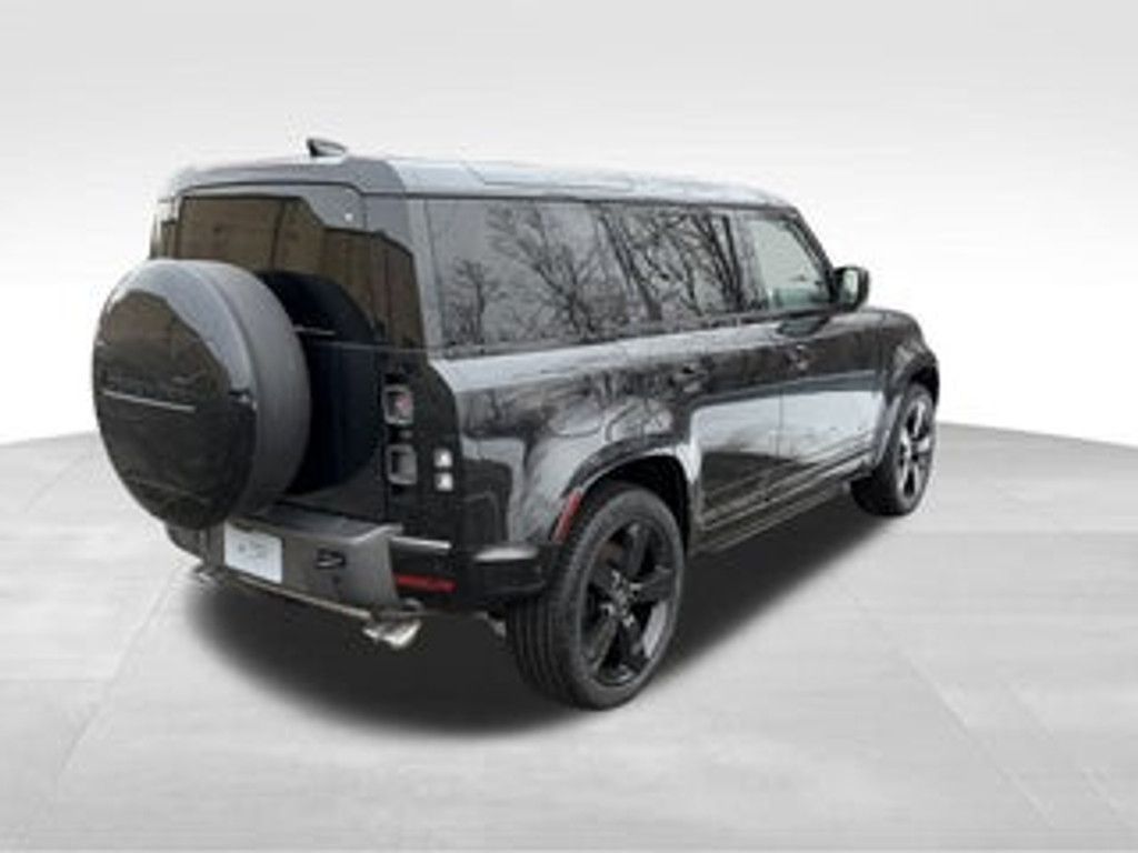 2026 LAND ROVER Defender - photo 8