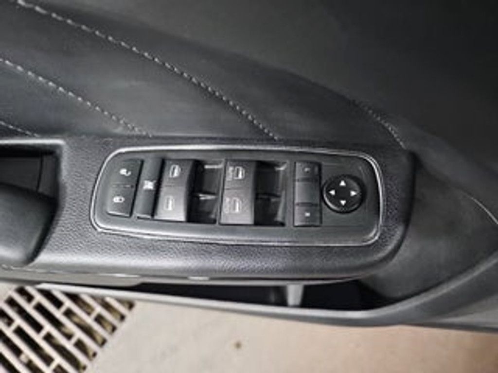 2023 DODGE Charger - photo 28