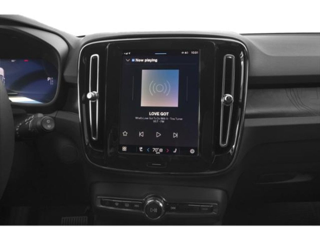 2023 VOLVO XC40 - photo 9