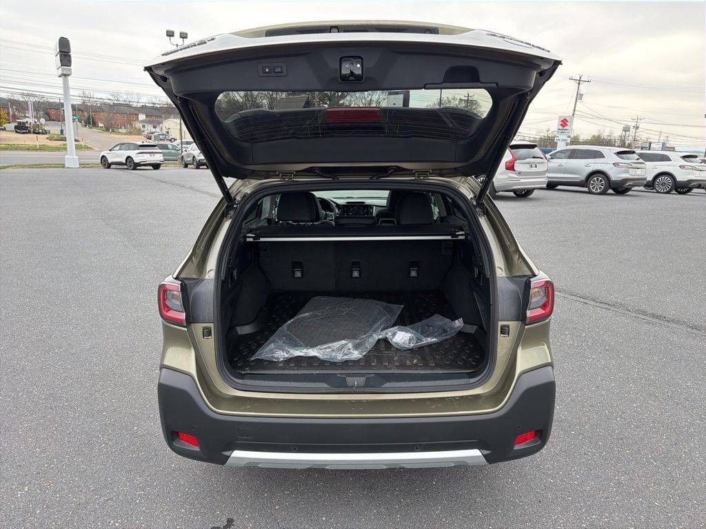 2025 SUBARU Outback - photo 16