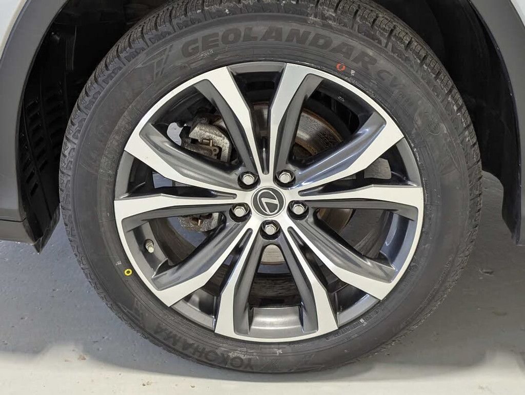 2022 LEXUS RX - photo 2