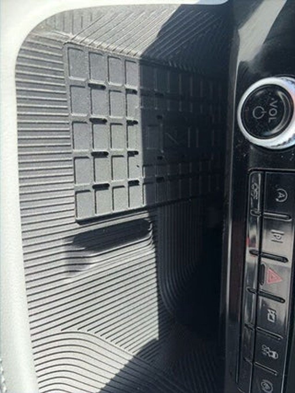 2026 FORD Explorer - photo 16