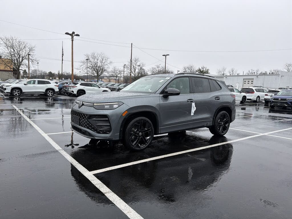 2026 Volkswagen Tiguan 4Motion SE R