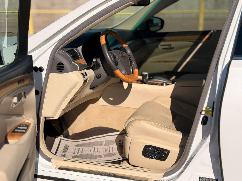 2014 LEXUS LS - photo 20