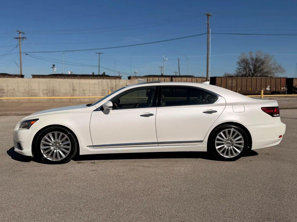 2014 LEXUS LS - photo 8