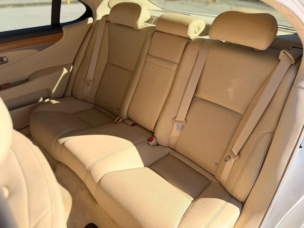 2014 LEXUS LS - photo 12